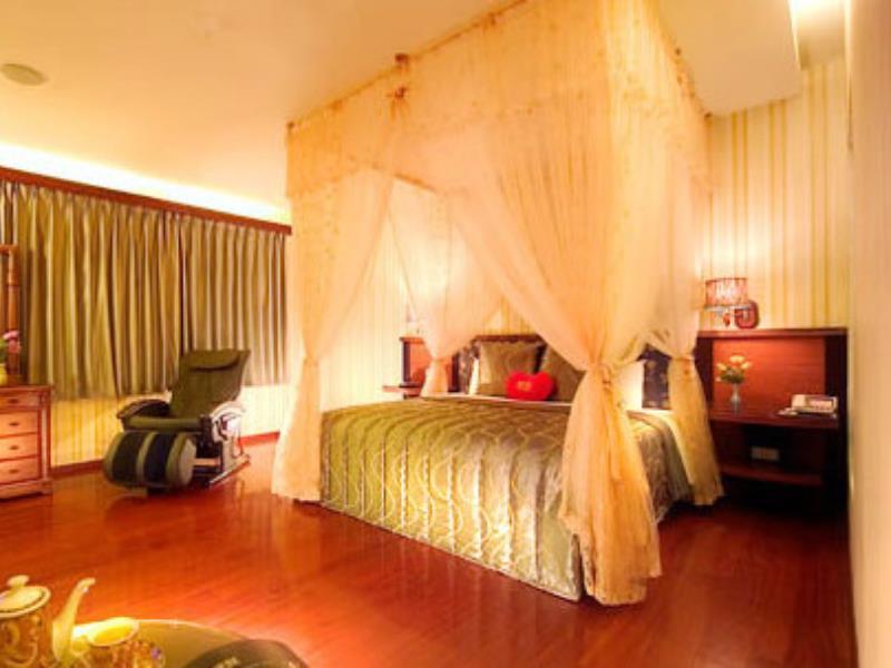 England Business Motel Yilan Exteriör bild